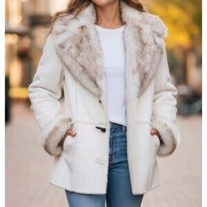 Venus Womens White Faux Suede Jacket Size L Fur Trim Button Front Coat